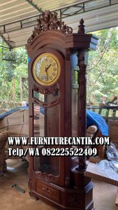 Lemari Jam Kayu Jati Ukiran Mewah Jepara