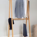 Gantungan baju kayu solid / rak handuk kamar tidur / rak pakaian ruang tamu modern / gantungan rak ruang minimalis