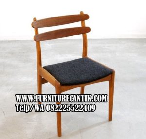 Kursi Cafe Kayu Jati Modern Jok Kain