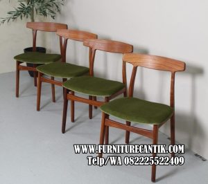 Kursi Cafe Kayu Jati Jok Kain Modern