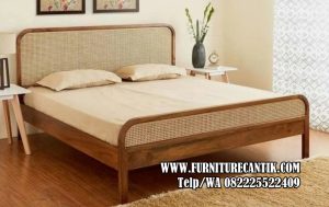 Dipan Tempat Tidur Minimalis Variasi Rotan