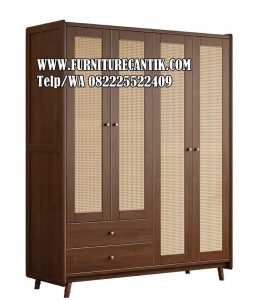 Lemari Pakaian Kayu Jati Desain Vintage Rotan